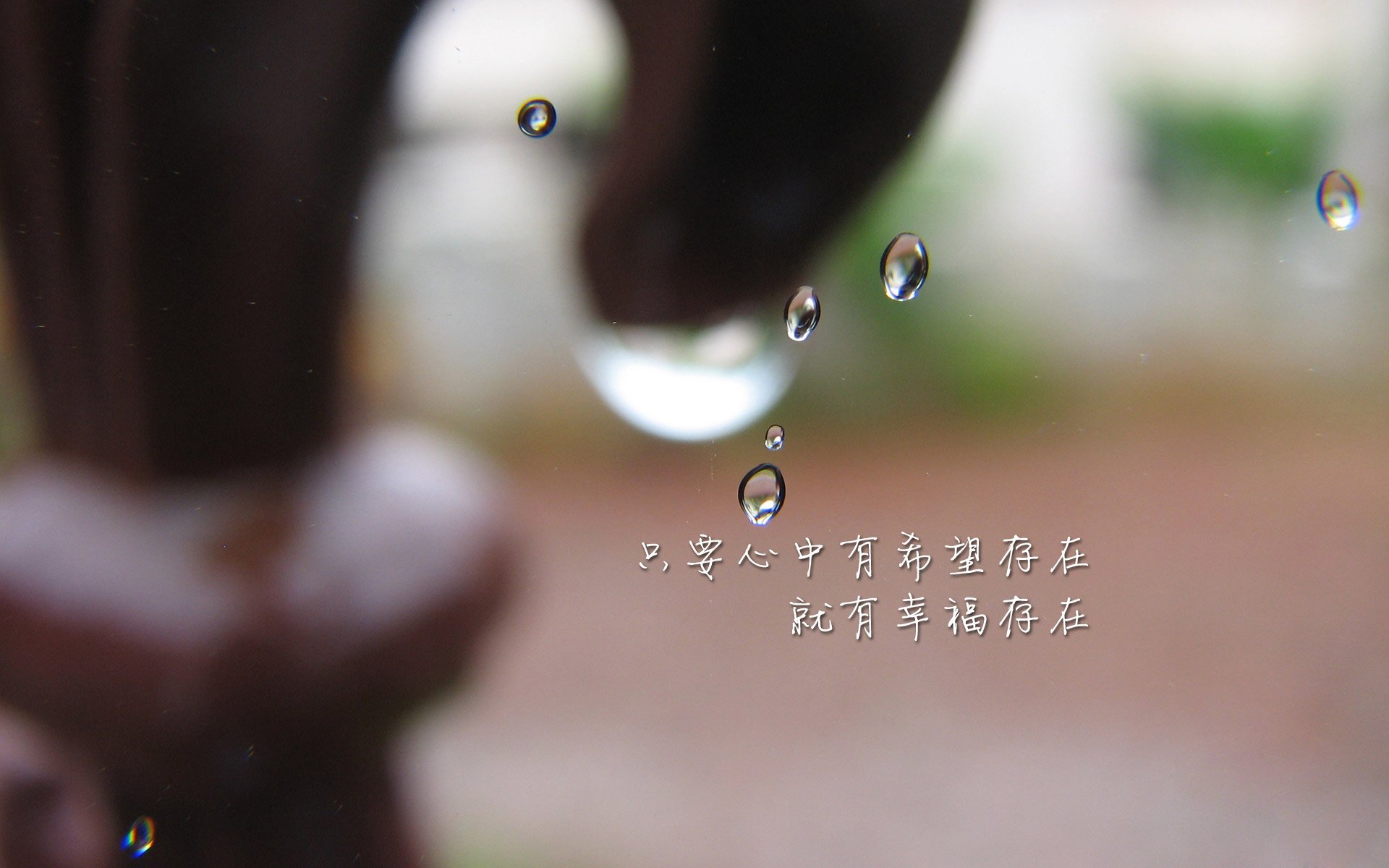 比赛上半场结束时对手领先一步，球队力求反击，球赛上半场和下半场是什么意思