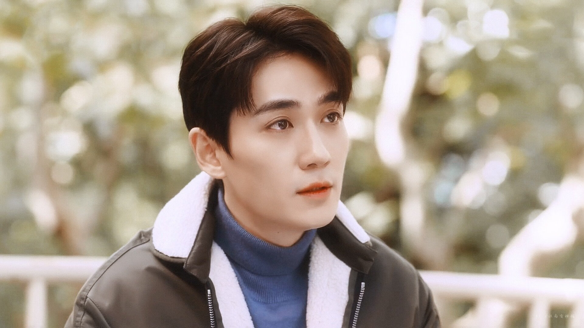 世界杯预选赛中国队逆袭 球员拼搏精神获赞，世界杯预选赛中国队分析