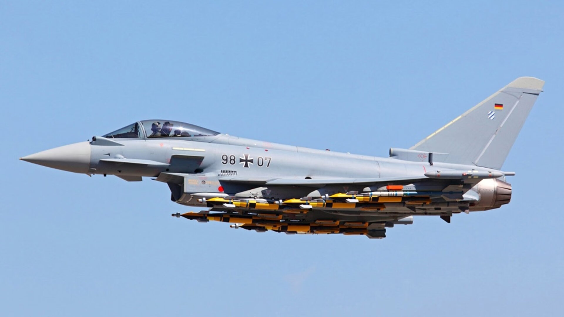 青少年足球赛事缺乏专业组织力量,青少年的足球联赛