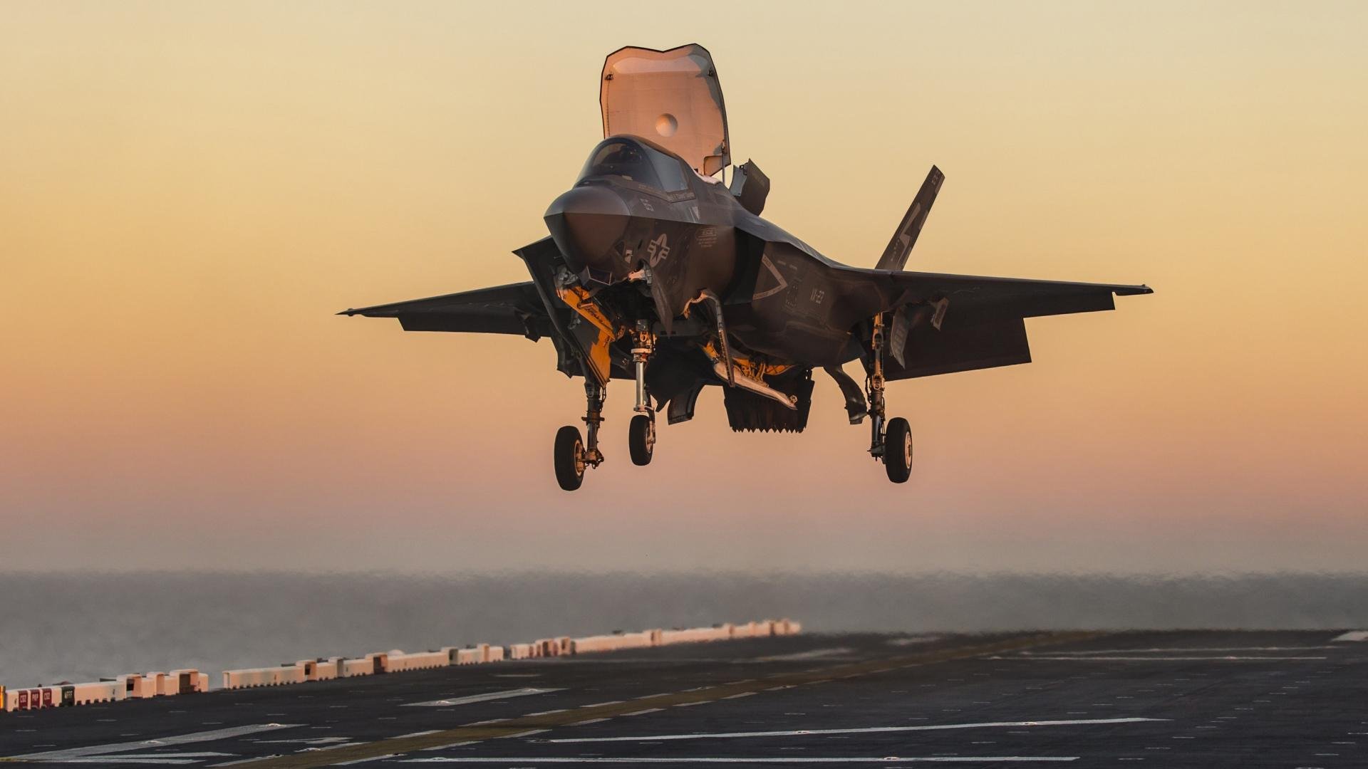 爱游戏电竞官网-球队发布全员合照致敬赛季努力定格拼搏瞬间凝聚团队精神，球队合照说说