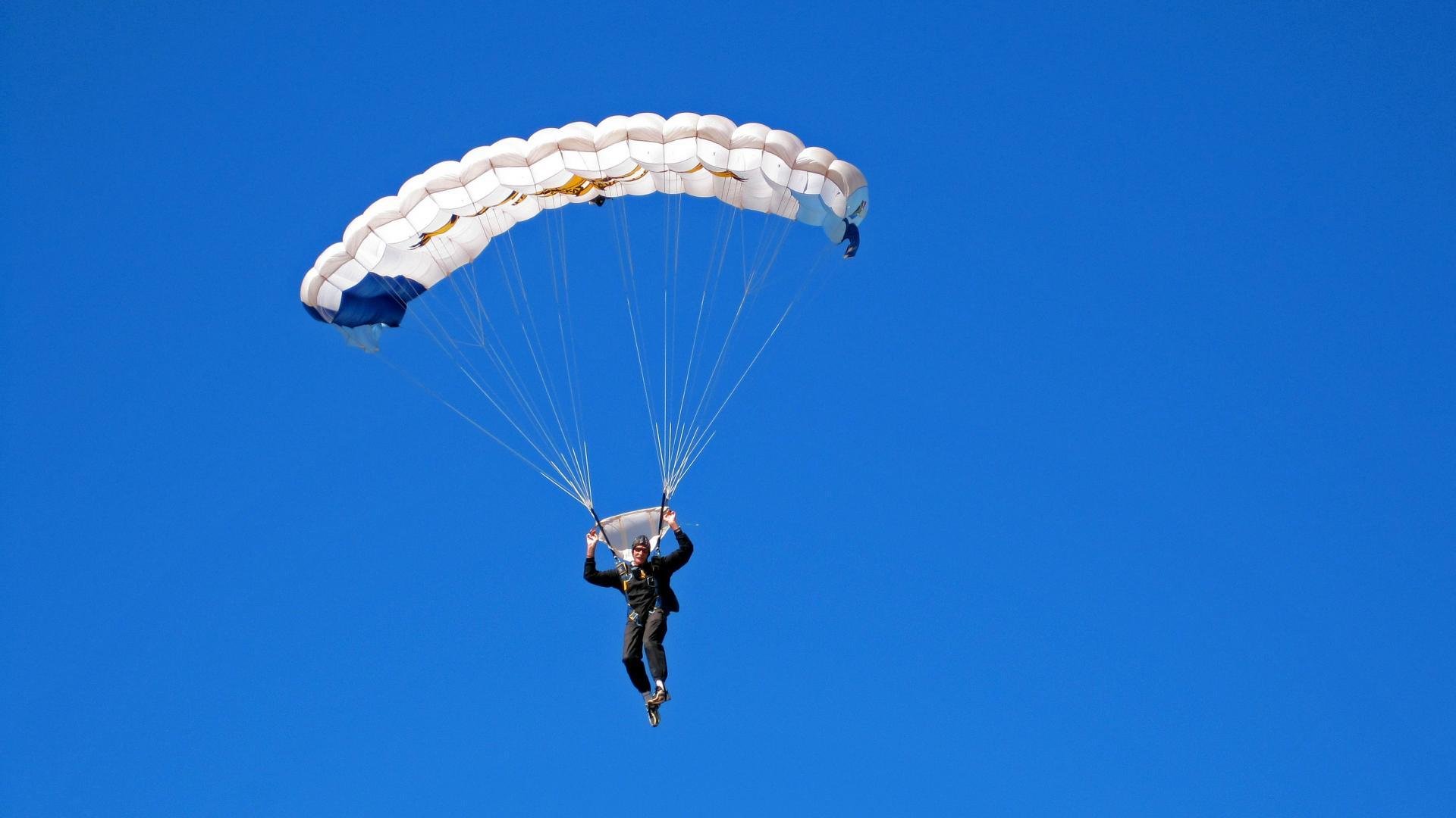 特色沙漠骑骆驼，感受不同的荒漠激情，沙漠里骑骆驼说什么话