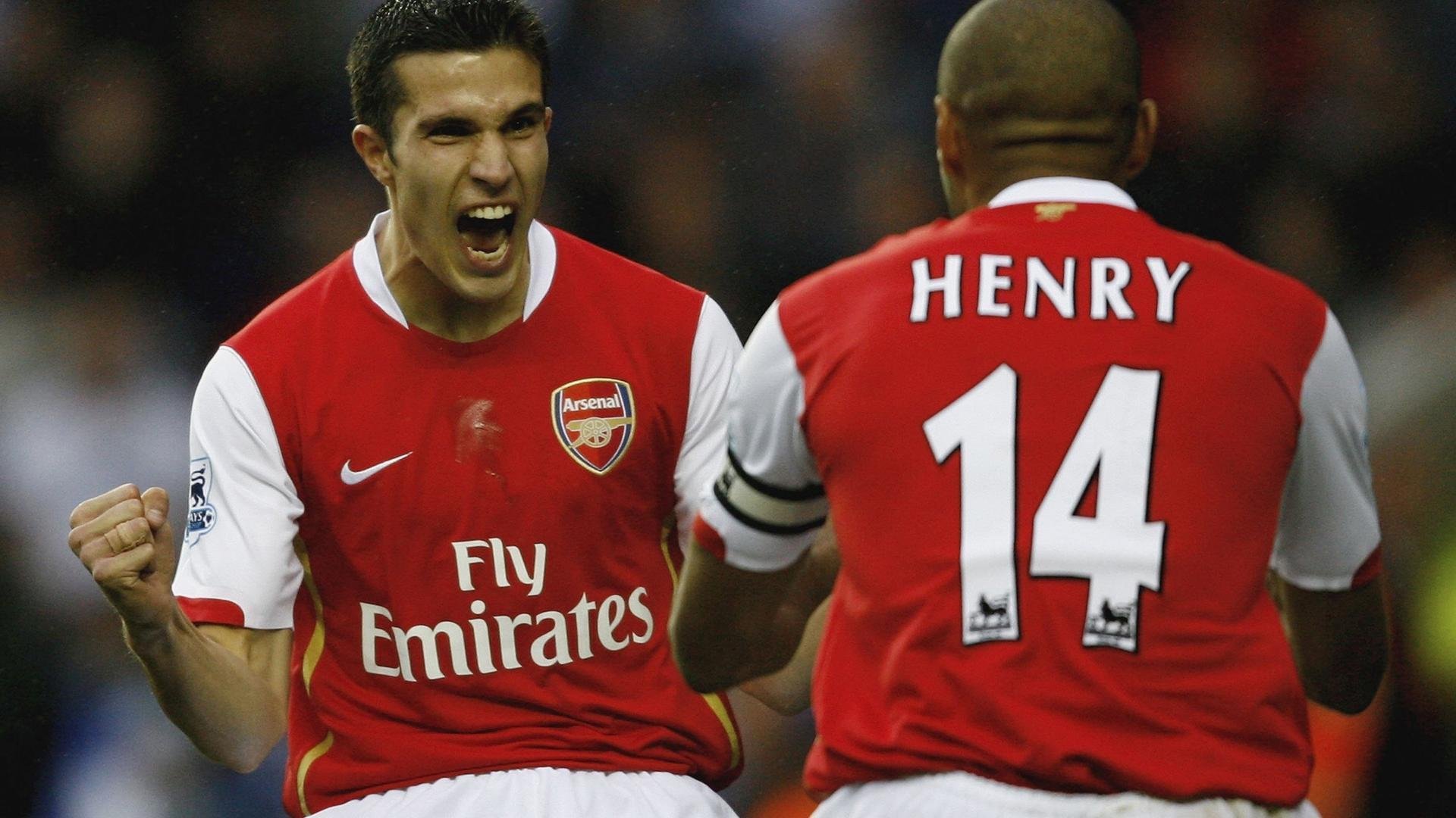 爱游戏手机游戏-球员之间的友谊和竞争，体育精神的最佳体现，球员之间用什么语言交流